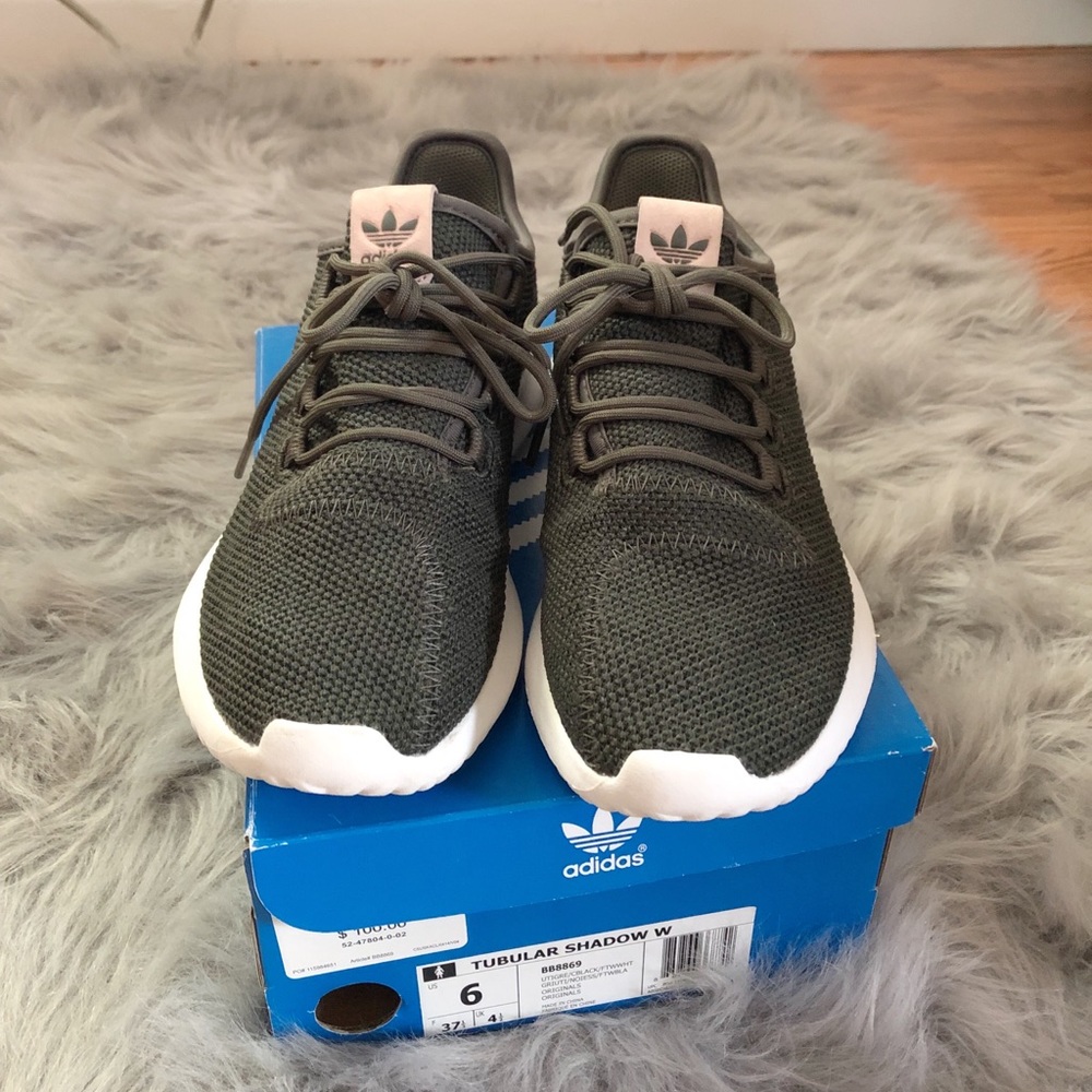 WOMENS ADIDAS TUBULAR SNEAKERS
